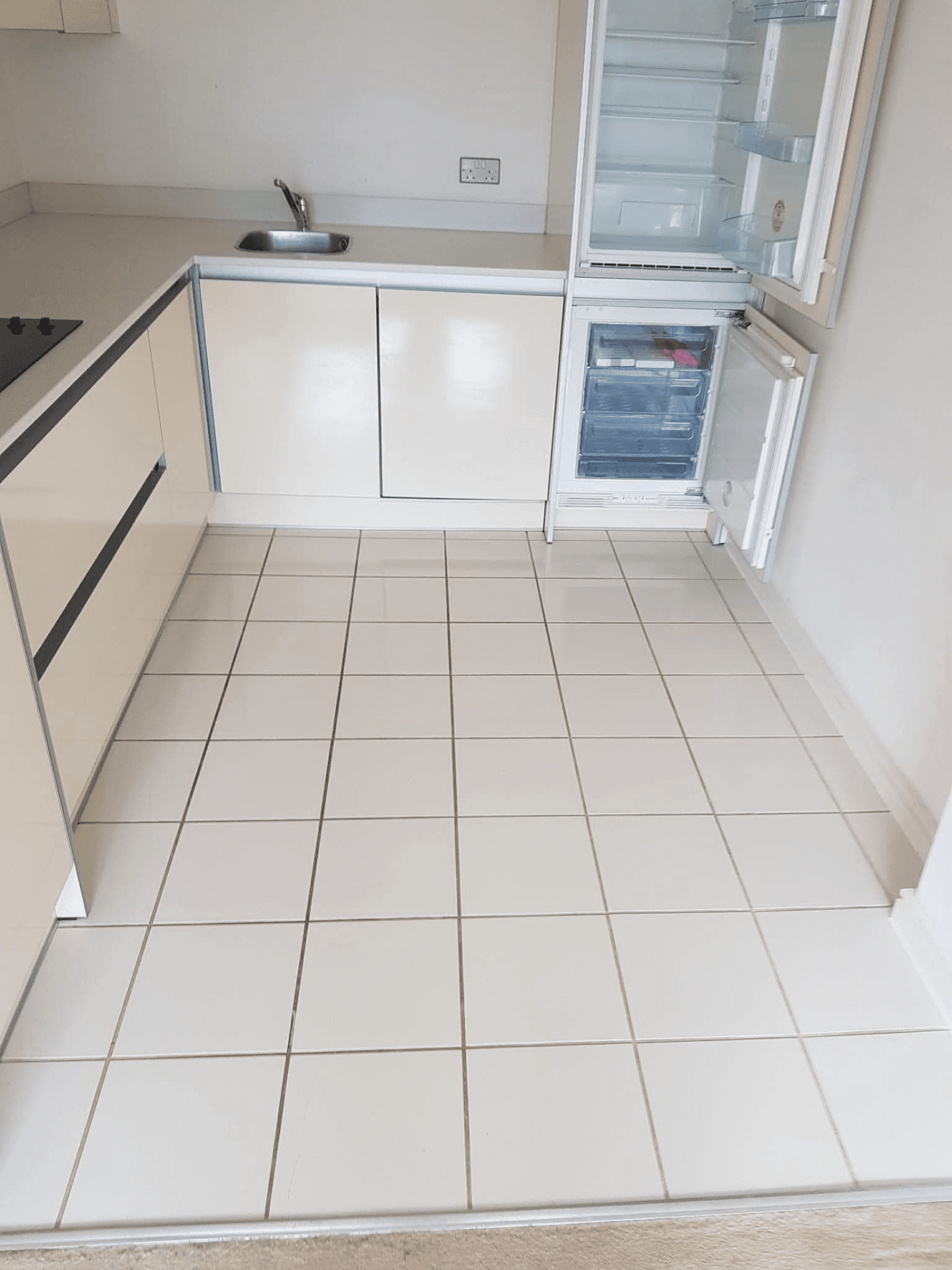Kitchen with tiled floor fully cleaned to inventory standard